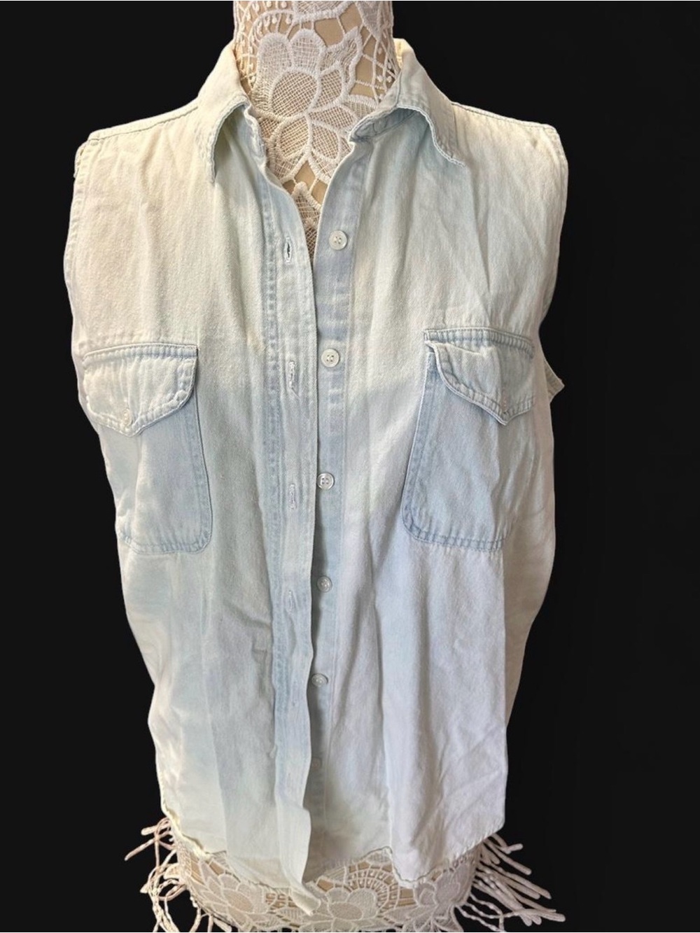 Sleeveless Light Blue Denim Button-Up Shirt with Chest Pockets